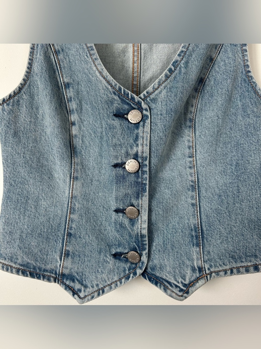 Aritzia Denim Forum The ‘90s Mia Denim Vest Blue Size Extra Small - Picture 4 of 7